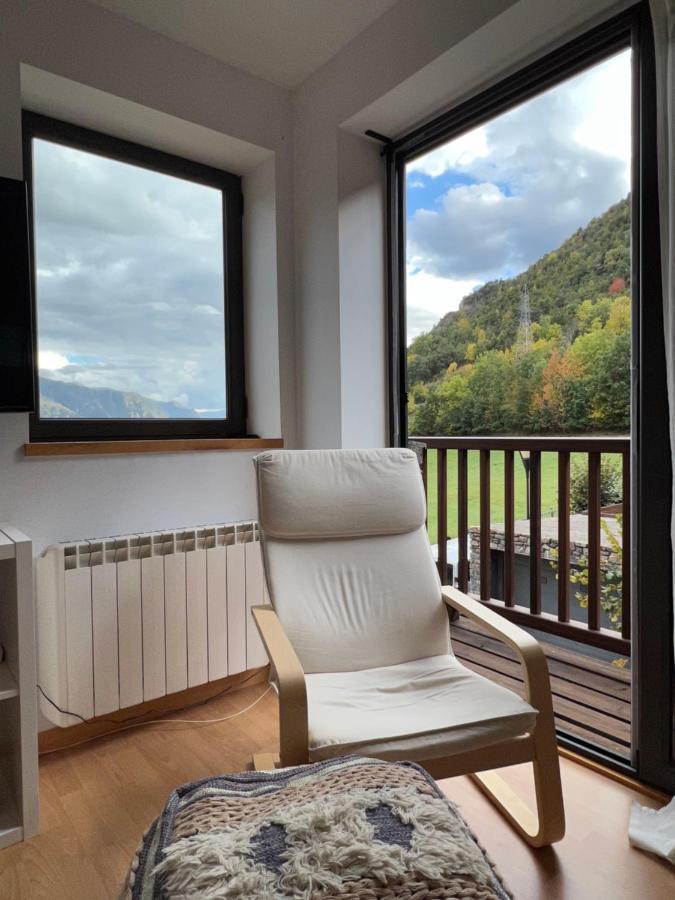 Apartament La Gisca - L'Amfitriona Valencia D'Aneu Dış mekan fotoğraf